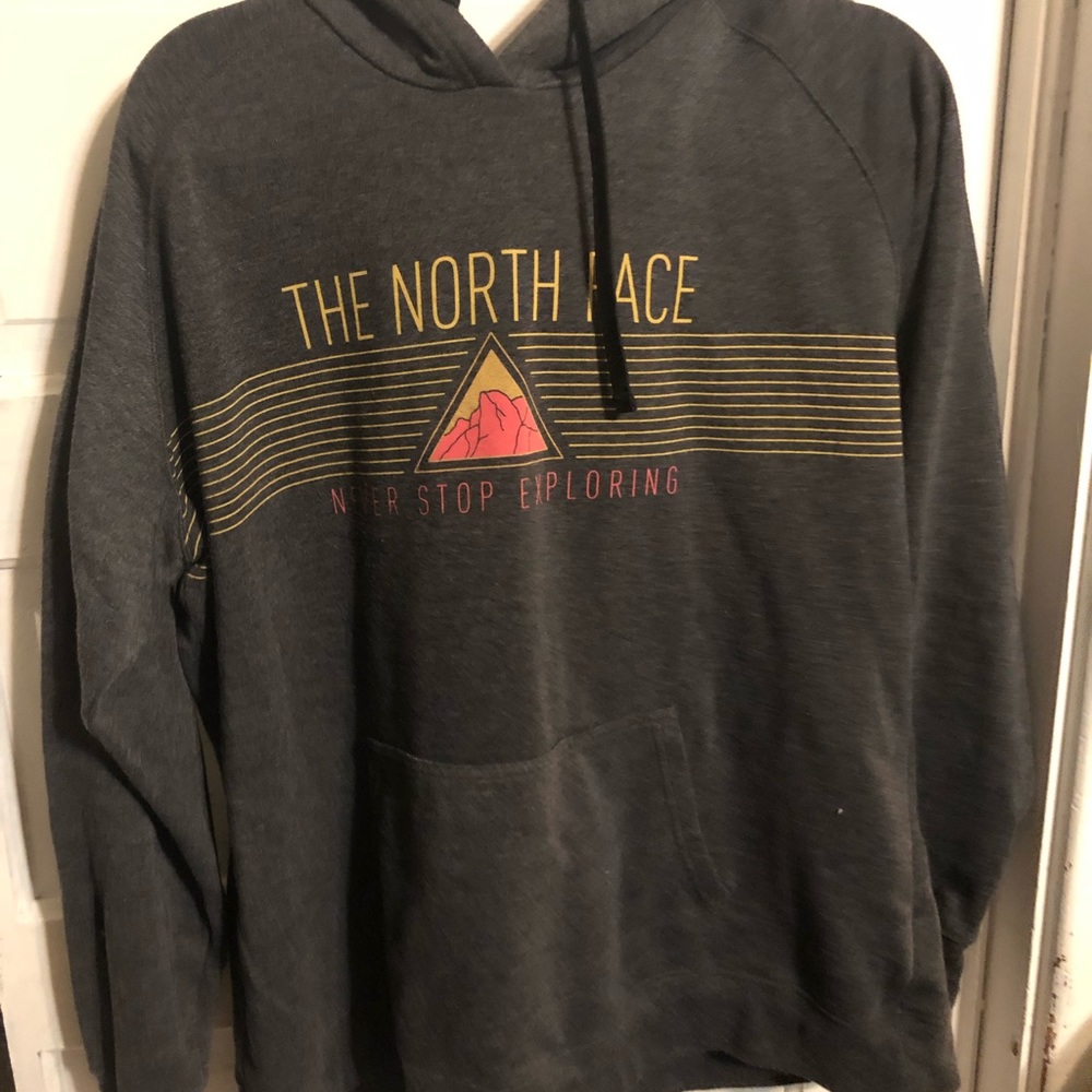 Grey Northface hoodie